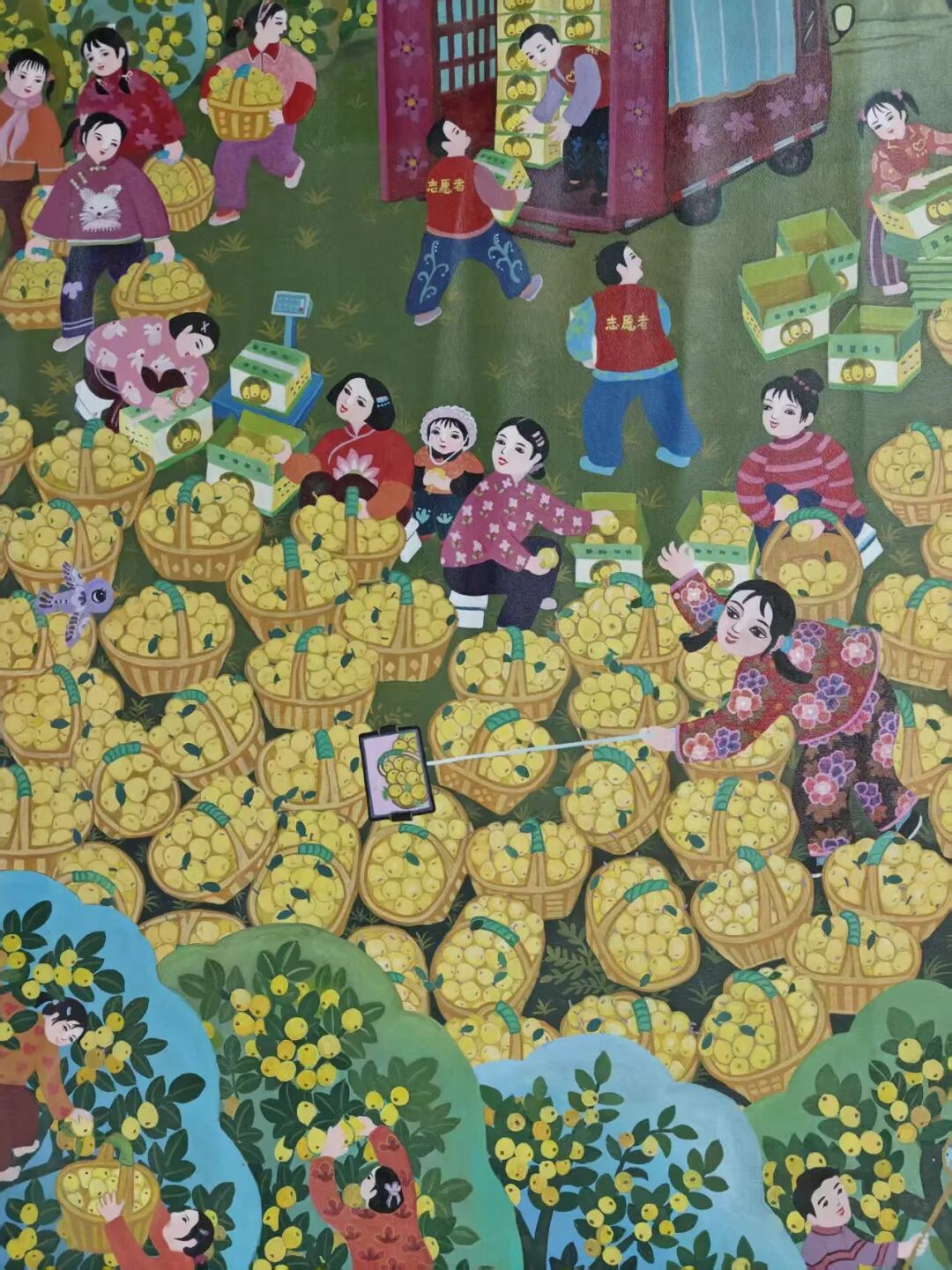 《志愿助农喜丰收》——胡秀茹作品
